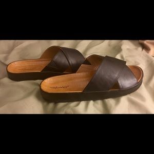 New Black Leather Comfortview Sandals