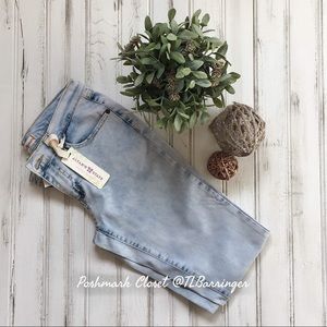 Caitlyn Skinny Jeans 🔖 1 Day Sale ⏰