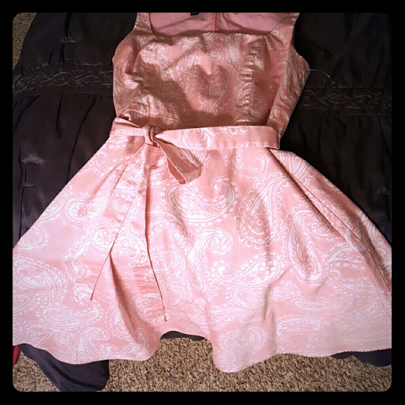 🎶REDUCED WHIMSICAL⛸ flirty dress