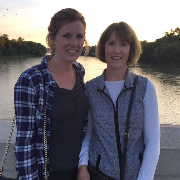 Meet your Posher, Naomi - Picture 1 of 1