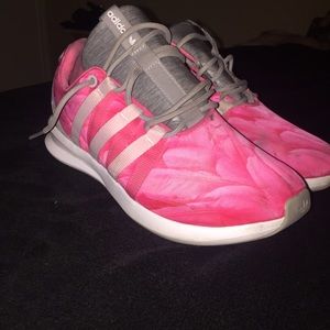 PINK ADIDAS GYM SHOES