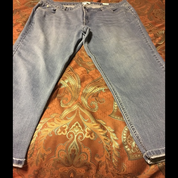 Code Bleu Capri boyfriend jeans
