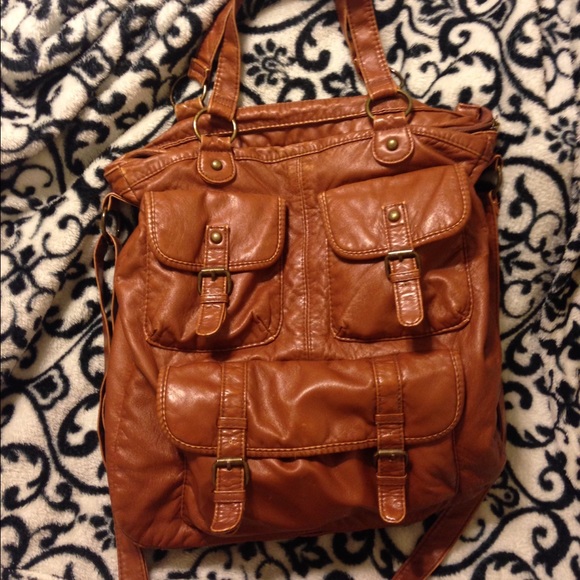 Brown leather crossbody.