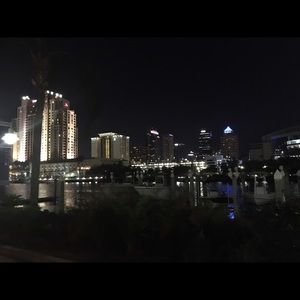 Meet your Posher, Lucero