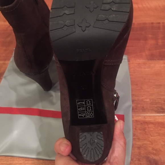 Prada ankle boots sz 7" - Picture 4 of 7