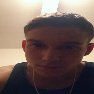 Meet your Posher, Corey