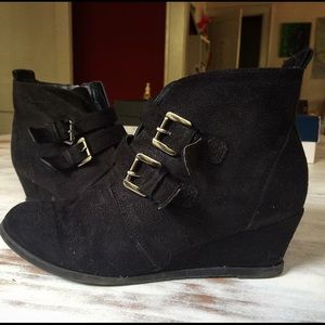 Little Girl's Black Wedge Booties Size 4