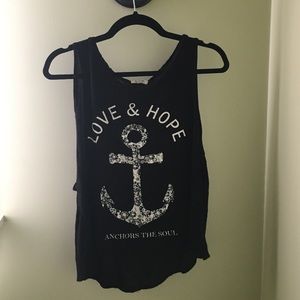 Black low cut - Graphic Tank Top