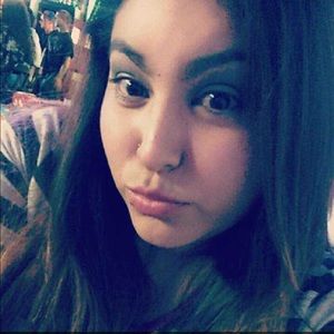 Meet your Posher, Kassandra