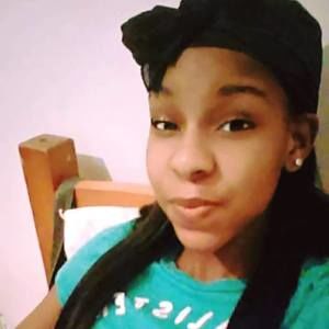 Meet your Posher, Lexis