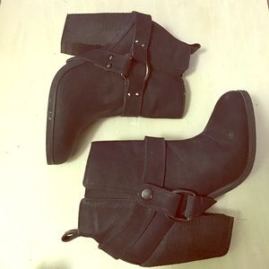NASTY GAL x SHOE CULT BEAUMONT BLACK HARNESS BOOT