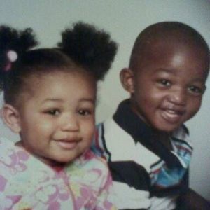 Meet your Posher, Dee