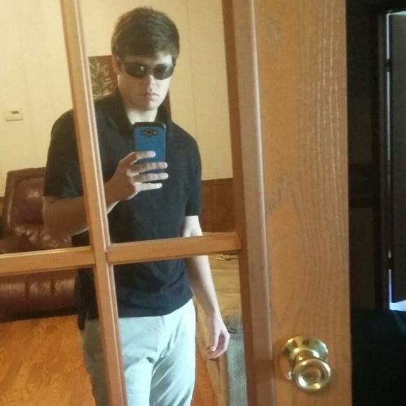 Meet your Posher, Chad - Picture 1 of 1