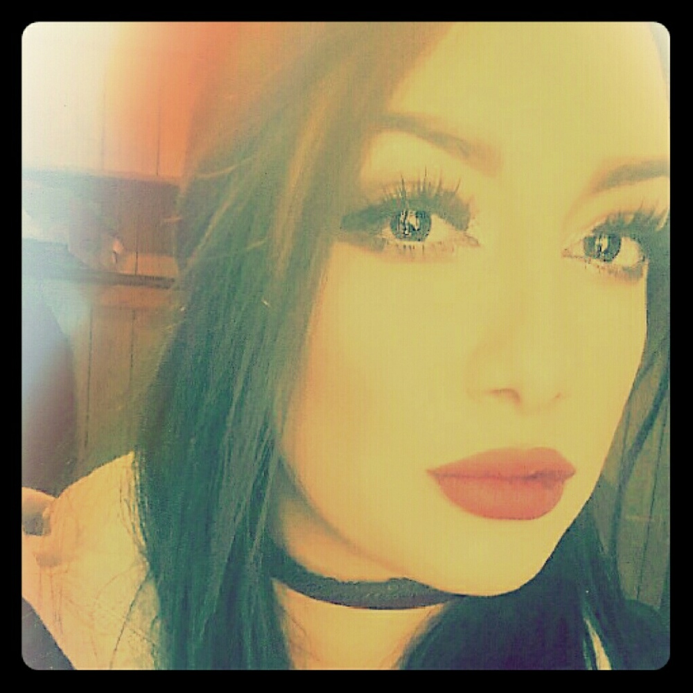 Meet your Posher, Alyssa