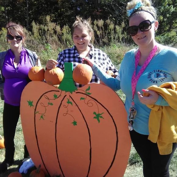 Meet your Posher, Tara nicole - Picture 1 of 1