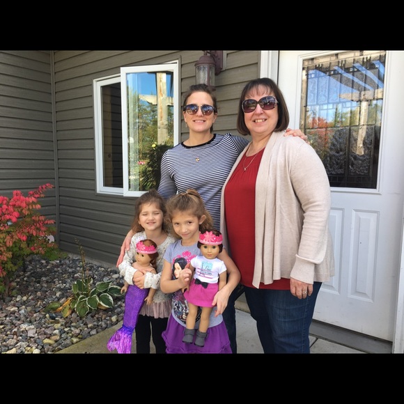 Meet your Posher, Tanya - Picture 2 of 2