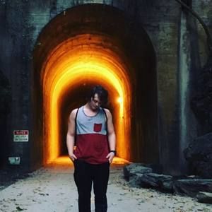 Meet your Posher, Eddie