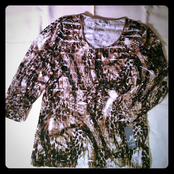 Shirt - Picture 1 of 3