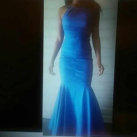 Royal-Blue form-fitting After 5 Evening Gown - Picture 4 of 4