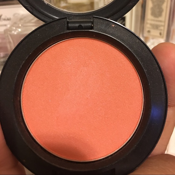 MAC NWOB Modern Mandarin Blush