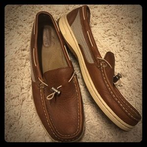 Sperry womens boat shoes size 7
