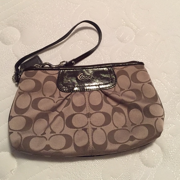 Authenic Coach  wristlet