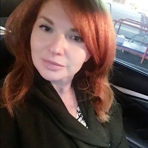 Meet your Posher, Elena