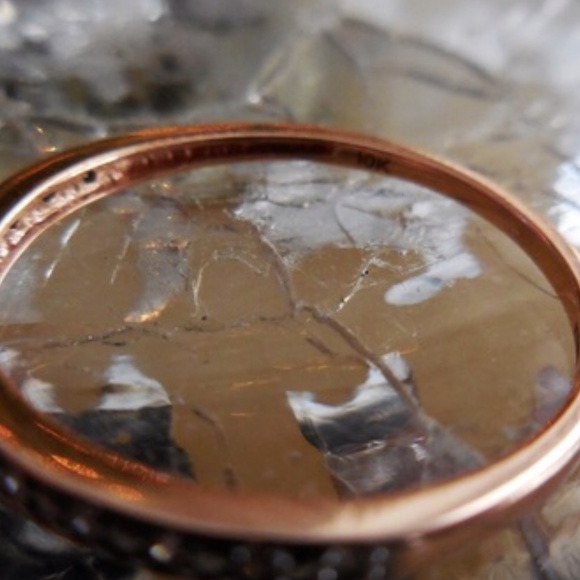 ITEM RELIsTeD🎉$437 Diamond Solid 10K Gold Band - Picture 4 of 4