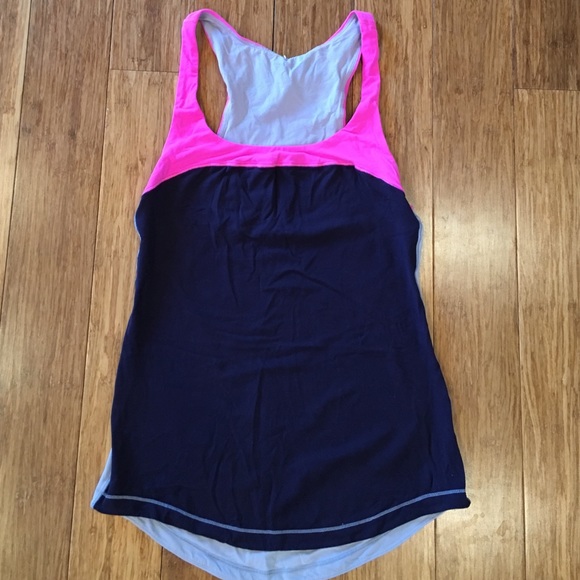 Color block lululemon 'base runner' tank size 4