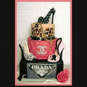 Meet your Posher, Felice