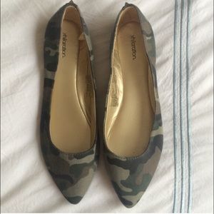XHILARATION STUDDED CAMO POINTED TOE FLATS