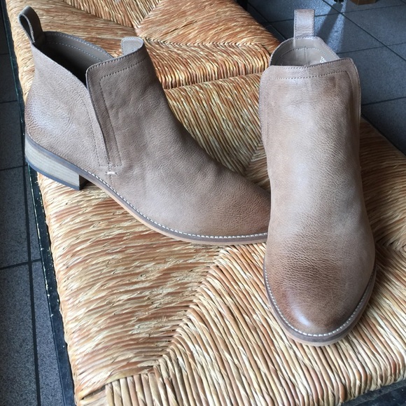 Leather boots