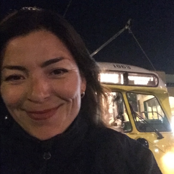 Meet your Posher, Roberta - Picture 1 of 1