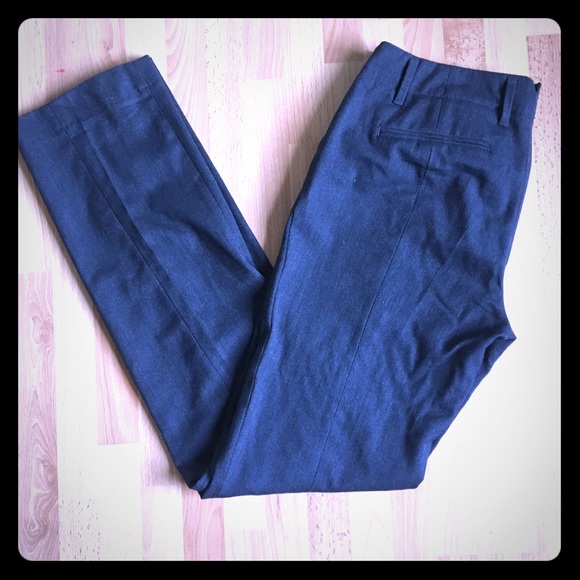 Gap True Straight charcoal gray pants. Size 6.