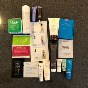 Birchbox - A mix of great 17 beauty item!
