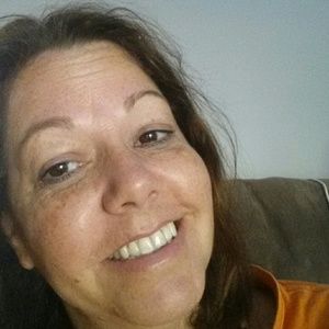 Meet your Posher, Denise