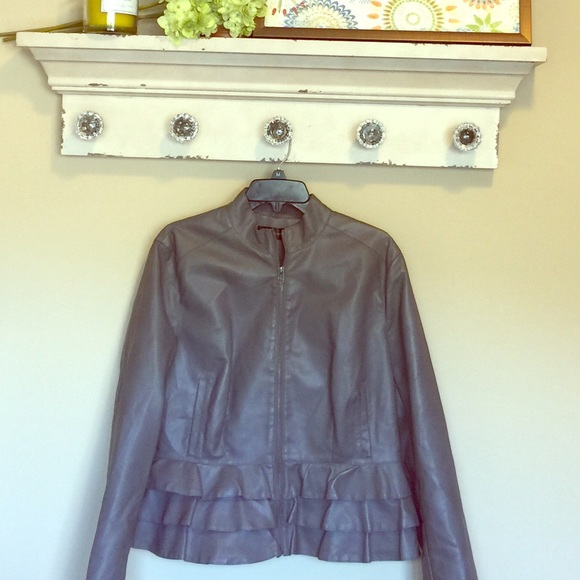 Final Price Drop 🎉Ruffle faux leather Jacket