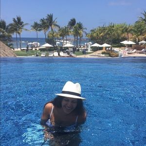 Meet your Posher, Kanika