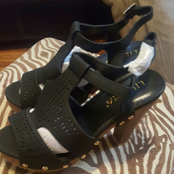 Highheels - Picture 3 of 3