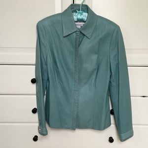 Worth🌟 leather shirt/jacket🌟like butter!