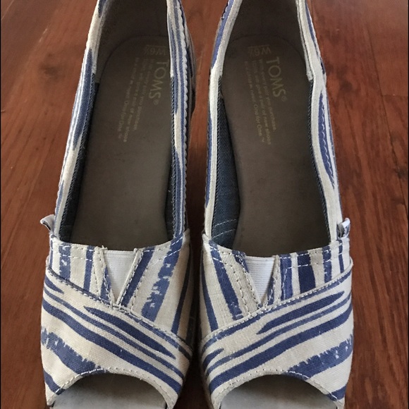 Toms - Blue and White Canvas Wedge Sandals - Picture 2 of 3