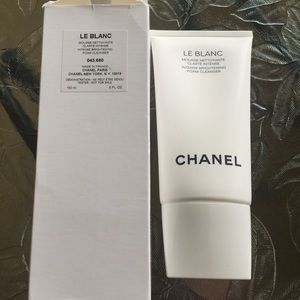 Chanel le blanc face wash