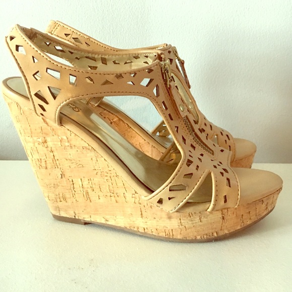 Taupe geometric cutout wedges with front zipper