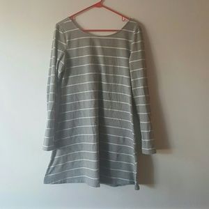 Short stripped dress with flared bottom