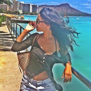 Meet your Posher, Lee