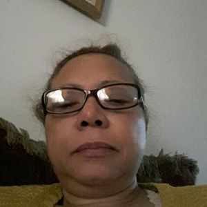 Meet your Posher, Eladia