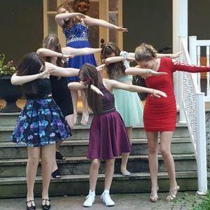 Meet your Posher, Ella