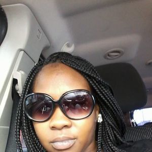Meet your Posher, Shanita