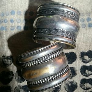 Bracelet cuffs