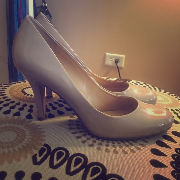Nine West Taupe 👠
